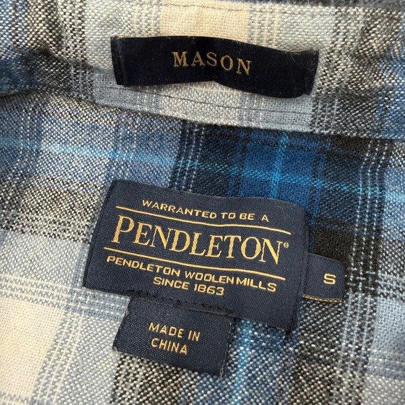 Pendleton Plaid Flannel Shirt Mens Size Small Blue Black White Button Down - Picture 6 of 7